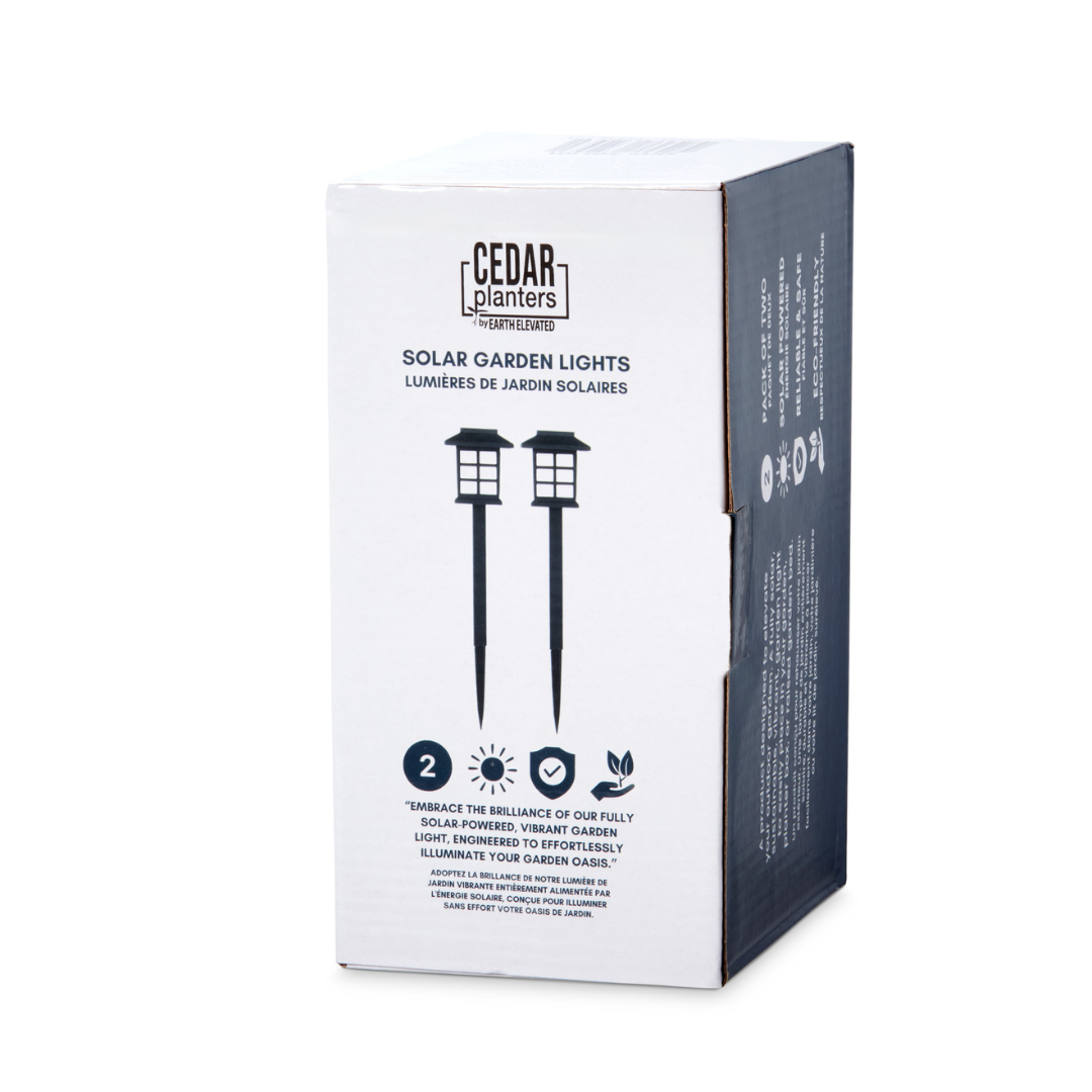 Classic Solar Garden Light – Cedar Planters