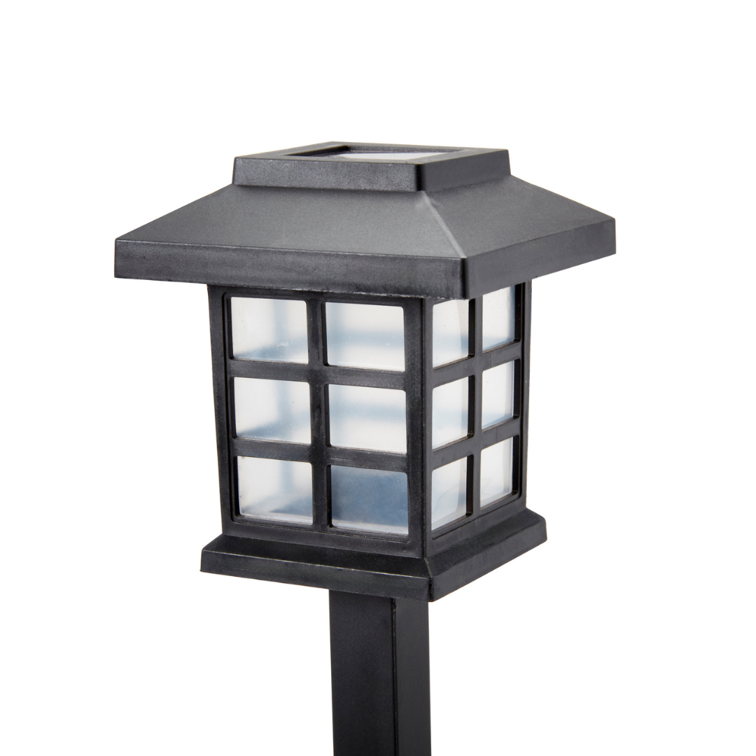 Classic Solar Garden Light – rectangular cedar planter box for outdoor and garden use